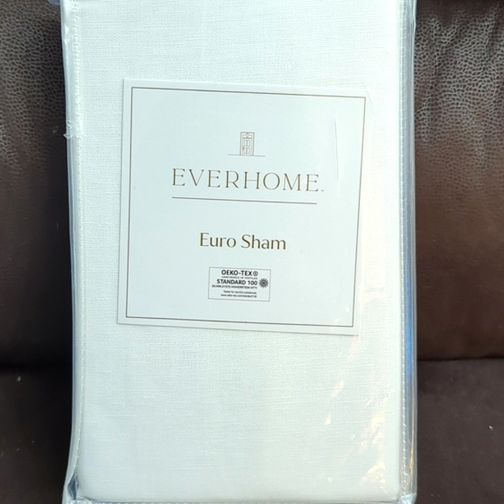 Euro Sham, White Linen with Green Border, 26" x 26".  NWT